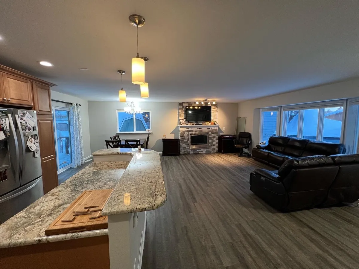 Maid in Mat-Su made this kitchen in Big Lake, Alaska sparkle!